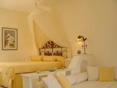 Szálloda Marandi Luxury Sztelída